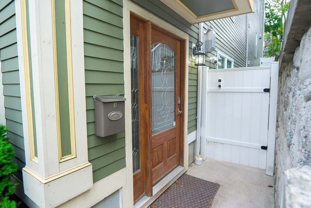 2 bed, 2 bath apartment for rent at 59 Putnam St Unit 1, East Boston — photo 3 of 22
