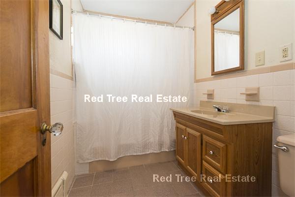 3 bed, 1 bath apartment for rent at 59 Quincy St, Tufts University — photo 18 of 24