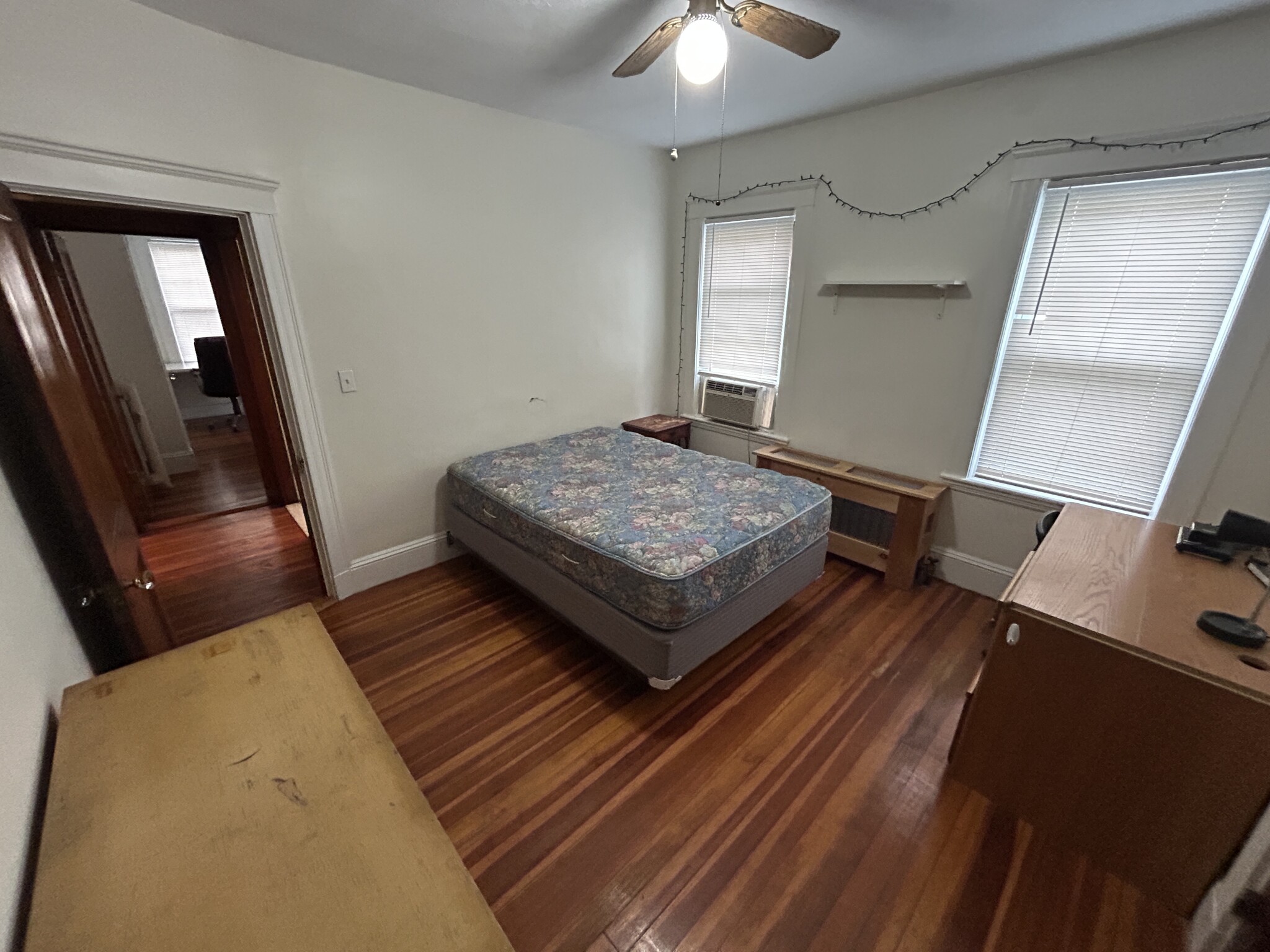 3 bed, 1 bath apartment for rent at 59 Quincy St Unit 59, Medford — photo 11 of 17