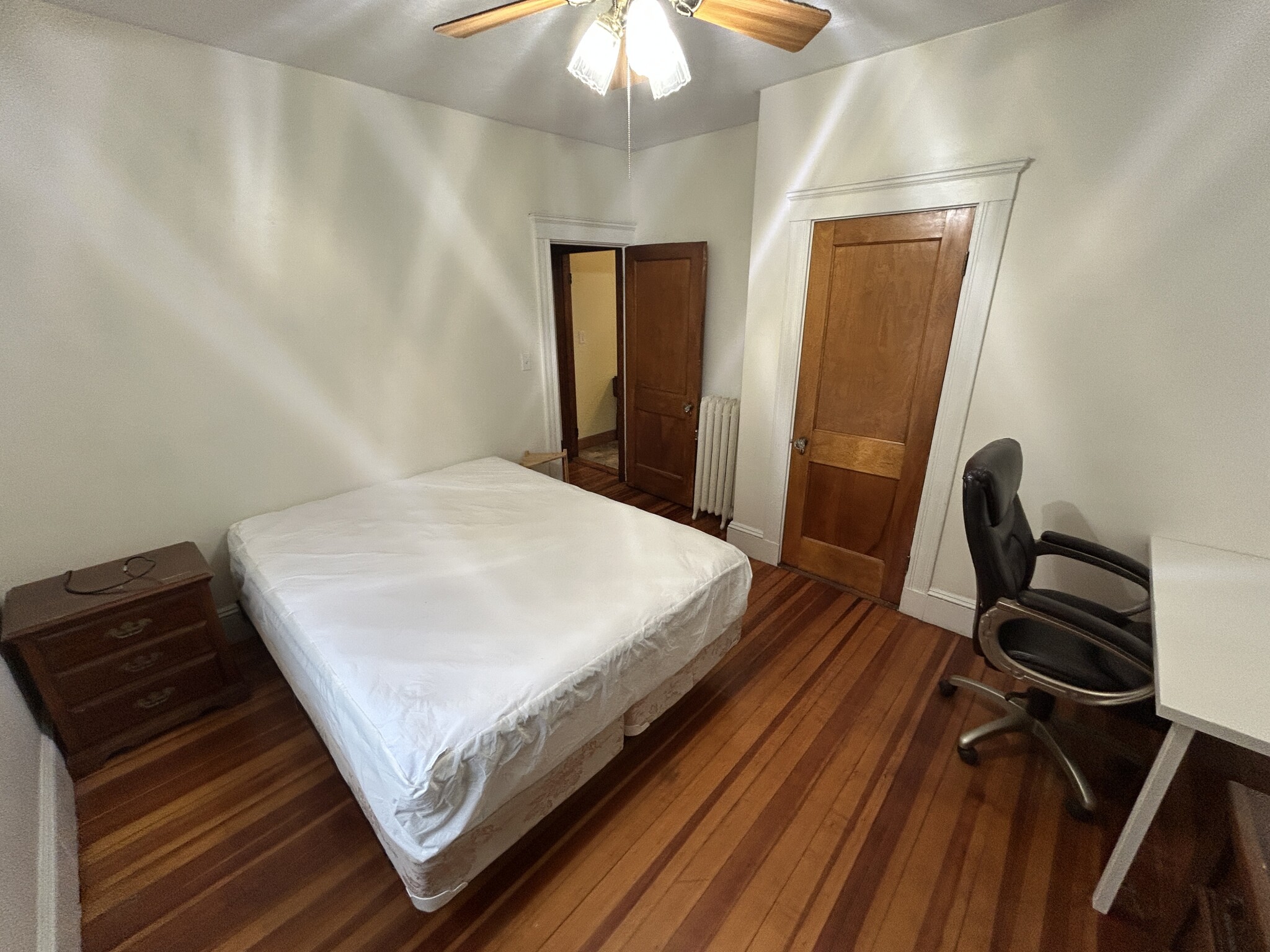 3 bed, 1 bath apartment for rent at 59 Quincy St Unit 59, Medford — photo 14 of 17
