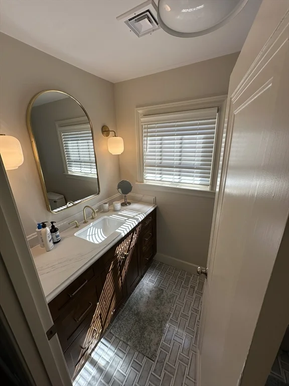 3 bed, 2 bath apartment for rent at 59 Richardson Rd, Belmont — photo 15 of 18