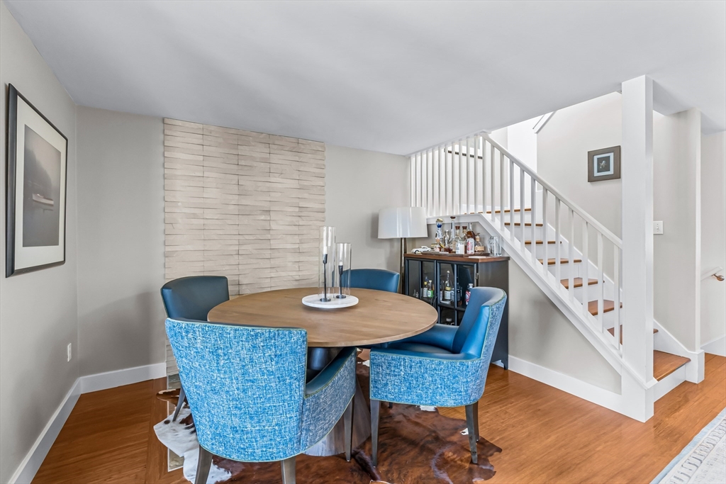 3 bed, 2 bath apartment for rent at 59 Russell Rd, Wellesley — photo 4 of 20