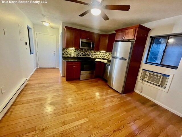 1 bed, 1 bath apartment for rent at 59 Salem St Unit 2R, North End — photo 3 of 11