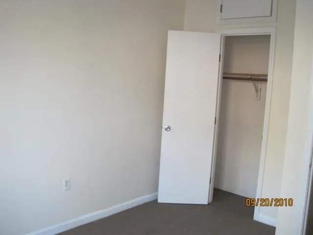 1 bed, 1 bath apartment for rent at 59 South Huntington Ave Unit 4, Jamaica Plain — photo 8 of 12
