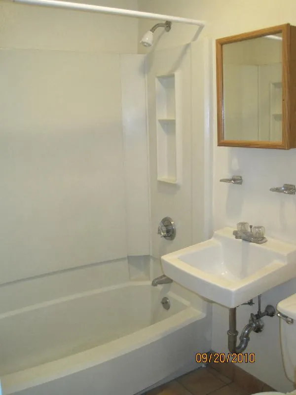 1 bed, 1 bath apartment for rent at 59 South Huntington Ave Unit 4, Jamaica Plain — photo 4 of 12