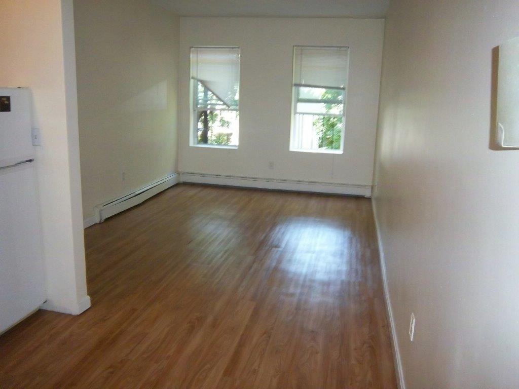 Studio bed, 1 bath apartment for rent at 59 South Huntington Ave Unit 6, Jamaica Plain — photo 2 of 6