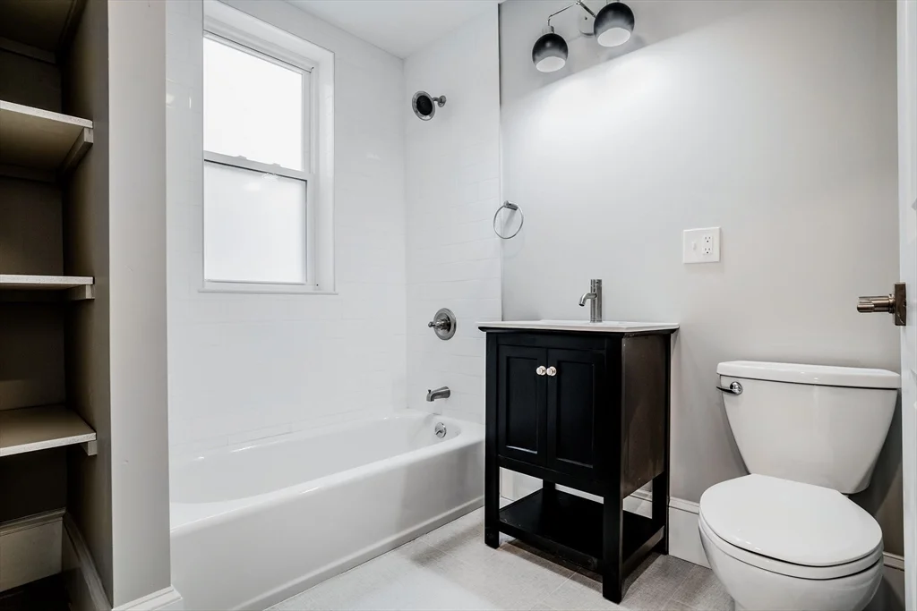 4 bed, 2 bath apartment for rent at 59 Strathmore Rd Unit 3, Brighton — photo 9 of 12