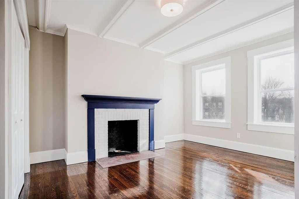 4 bed, 2 bath apartment for rent at 59 Strathmore Rd Unit 4, Brighton — photo 6 of 12
