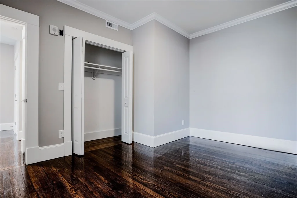 4 bed, 2 bath apartment for rent at 59 Strathmore Rd Unit 4, Brighton — photo 10 of 12