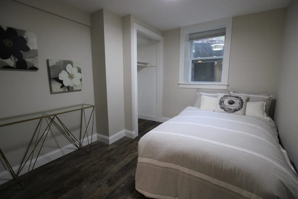 4 bed, 2 bath apartment for rent at 59 Strathmore Rd Unit A, Brighton — photo 11 of 17