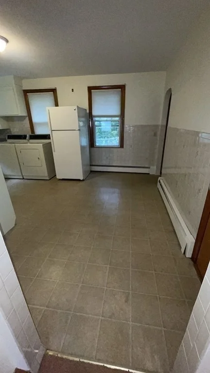 2 bed, 1 bath apartment for rent at 59 Upton St, Northbridge — photo 5 of 12