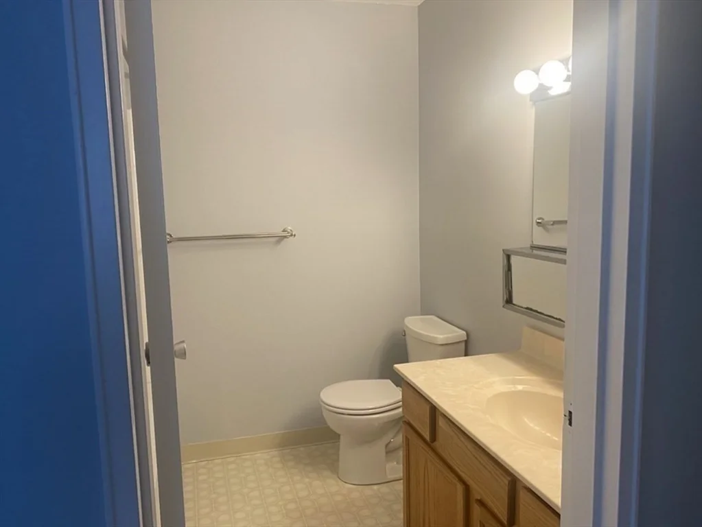 2 bed, 2 bath apartment for rent at 59 Village Brook Ln Unit 8, Natick — photo 8 of 10