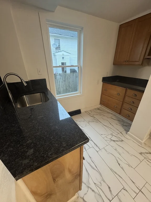 3 bed, 1 bath apartment for rent at 59 Washington St Unit 1, Westfield — photo 7 of 8