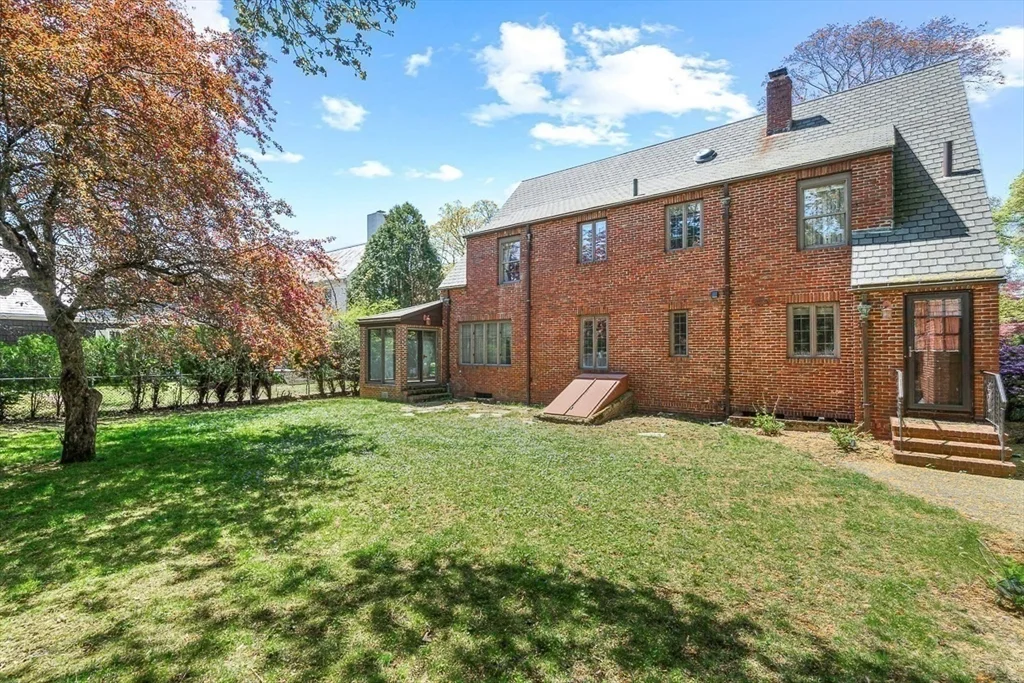 4 bed, 3 bath apartment for rent at 59 Wedgemere Ave, Winchester — photo 28 of 32