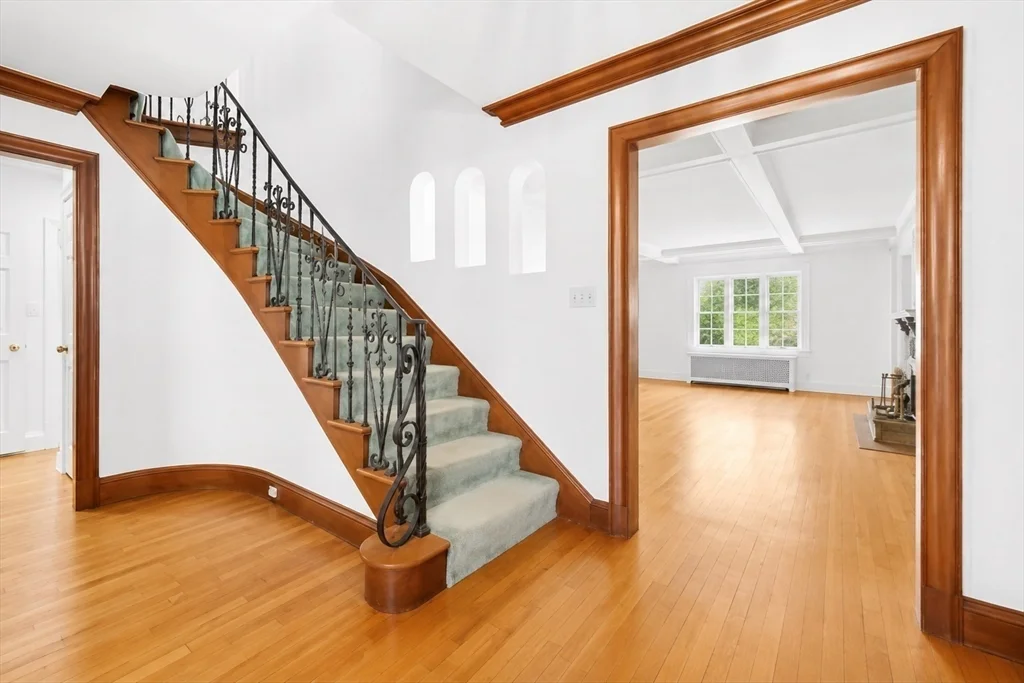 4 bed, 3 bath apartment for rent at 59 Wedgemere Ave, Winchester — photo 15 of 32