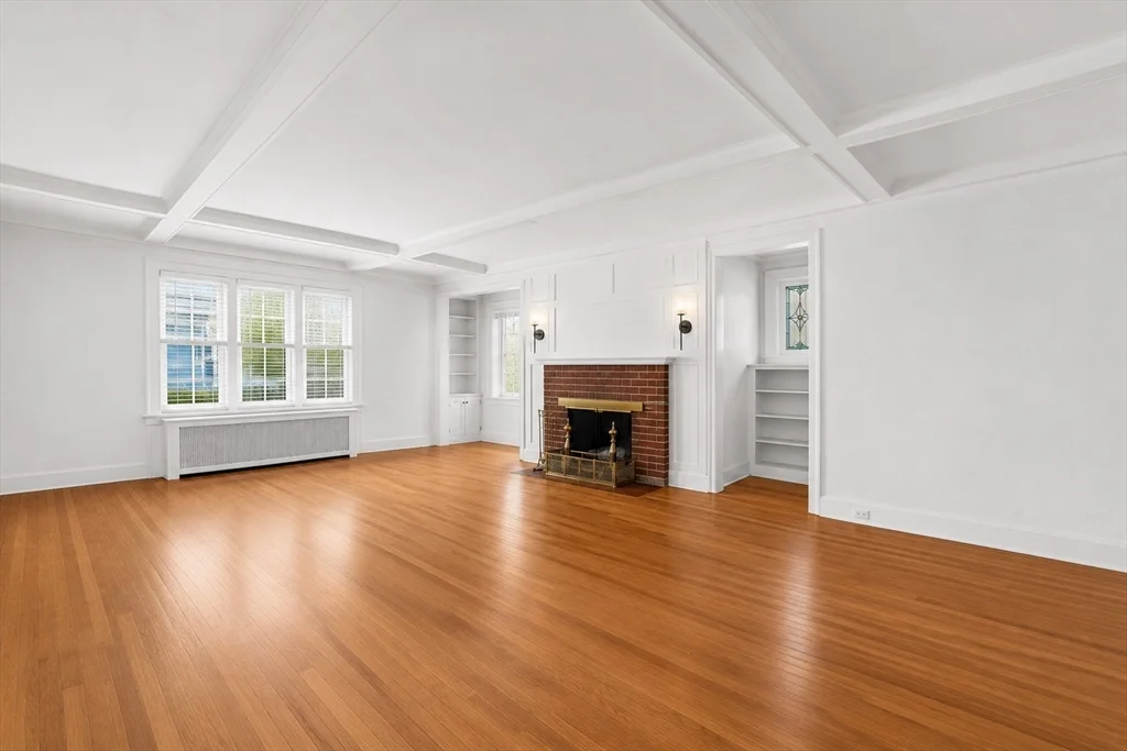 4 bed, 3 bath apartment for rent at 59 Wedgemere Ave, Winchester — photo 6 of 32