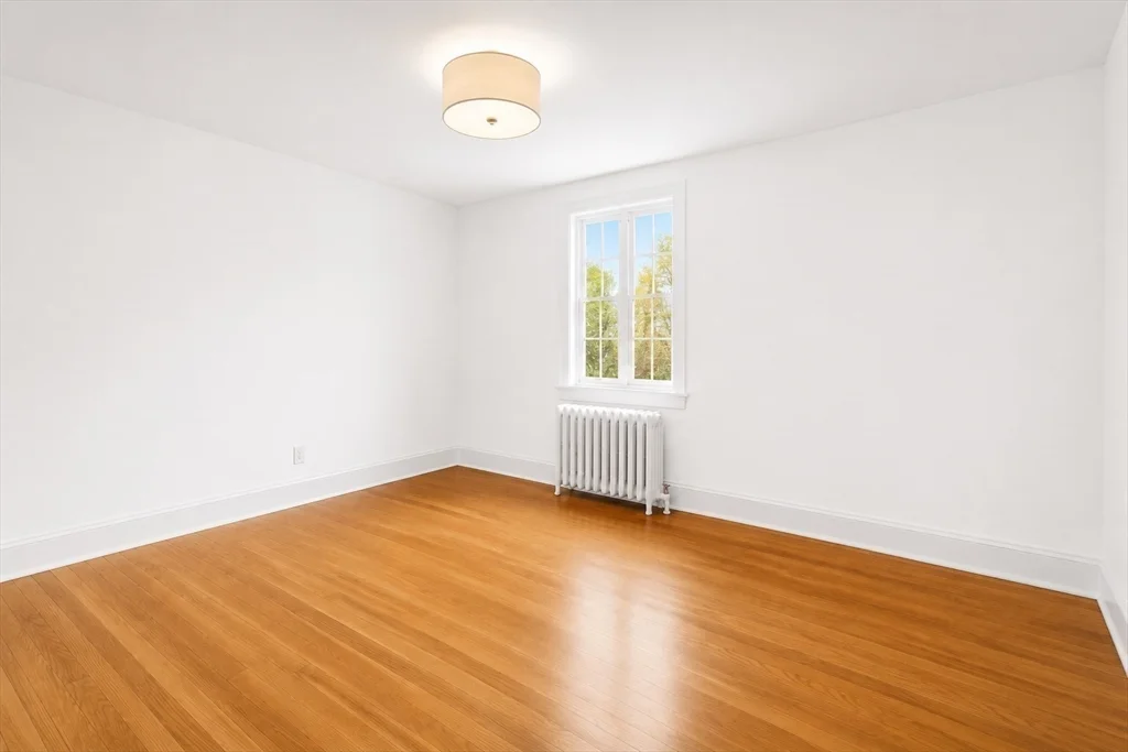 4 bed, 3 bath apartment for rent at 59 Wedgemere Ave, Winchester — photo 23 of 32