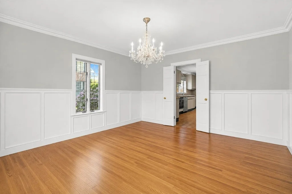 4 bed, 3 bath apartment for rent at 59 Wedgemere Ave, Winchester — photo 3 of 32