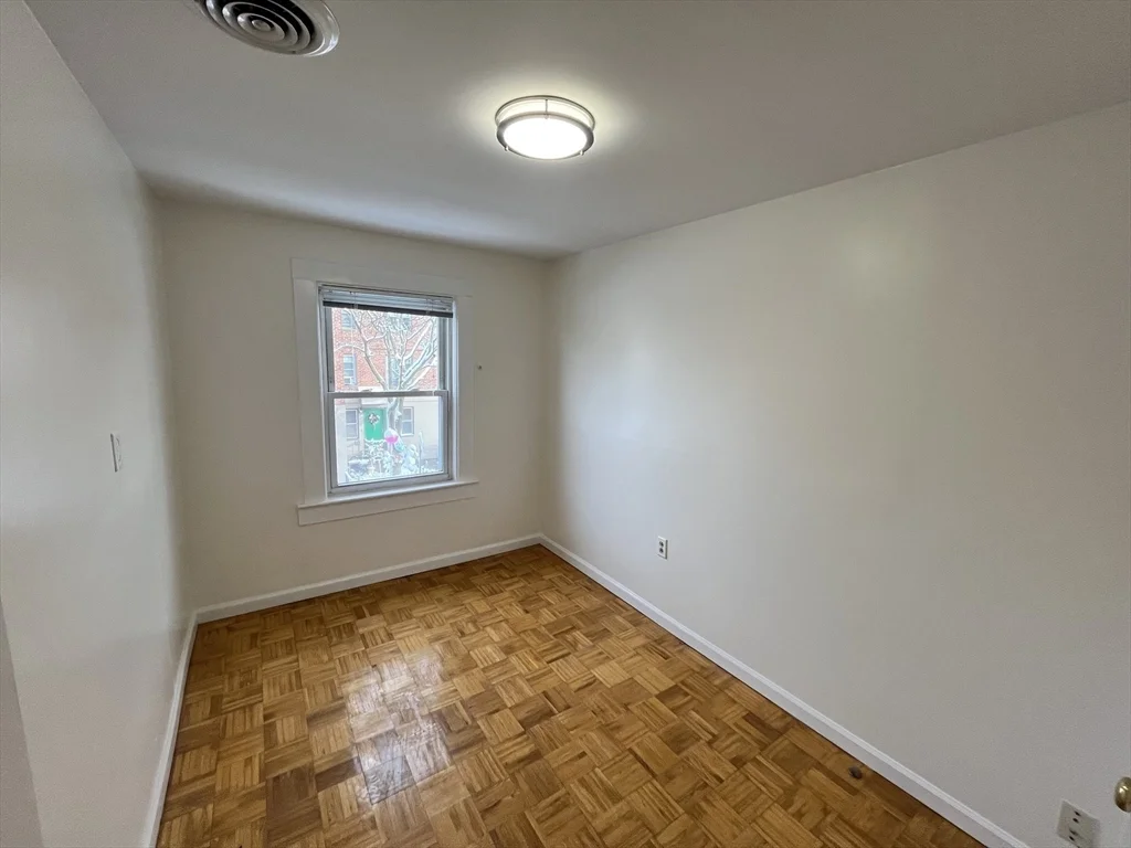 3 bed, 1 bath apartment for rent at 59 West 7th Unit 2, South Boston — photo 14 of 15