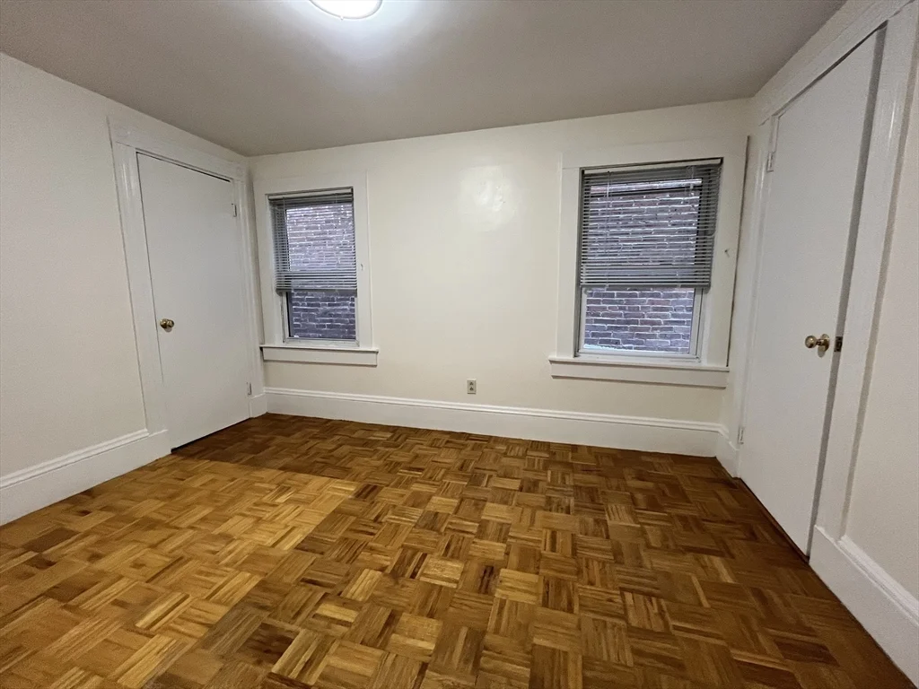 3 bed, 1 bath apartment for rent at 59 West 7th Unit 2, South Boston — photo 8 of 15