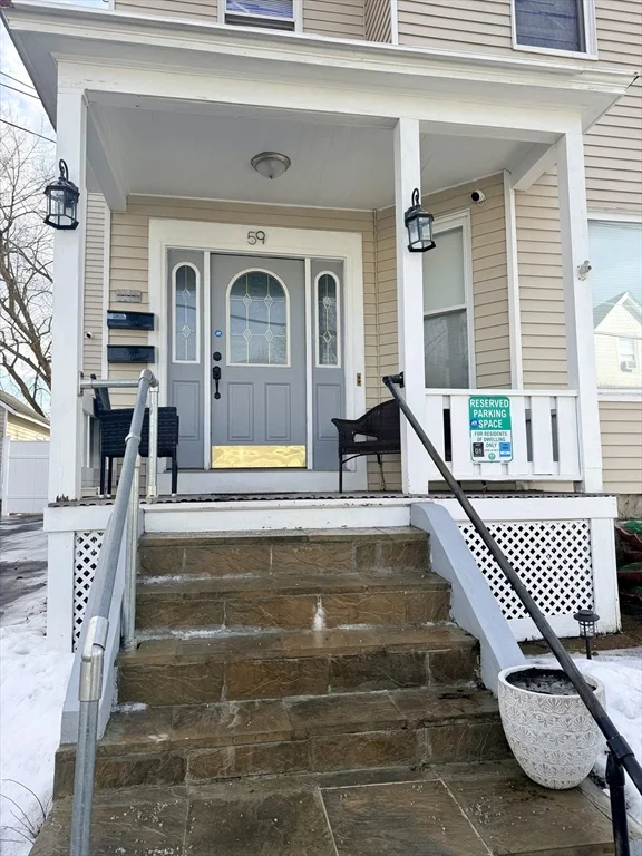 3 bed, 1 bath apartment for rent at 59 Whitney Ave Unit 2, Centralville