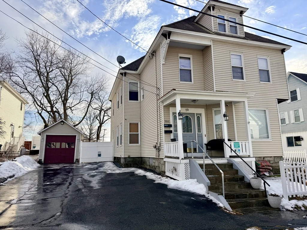 3 bed, 1 bath apartment for rent at 59 Whitney Ave Unit 2, Centralville — photo 2 of 21