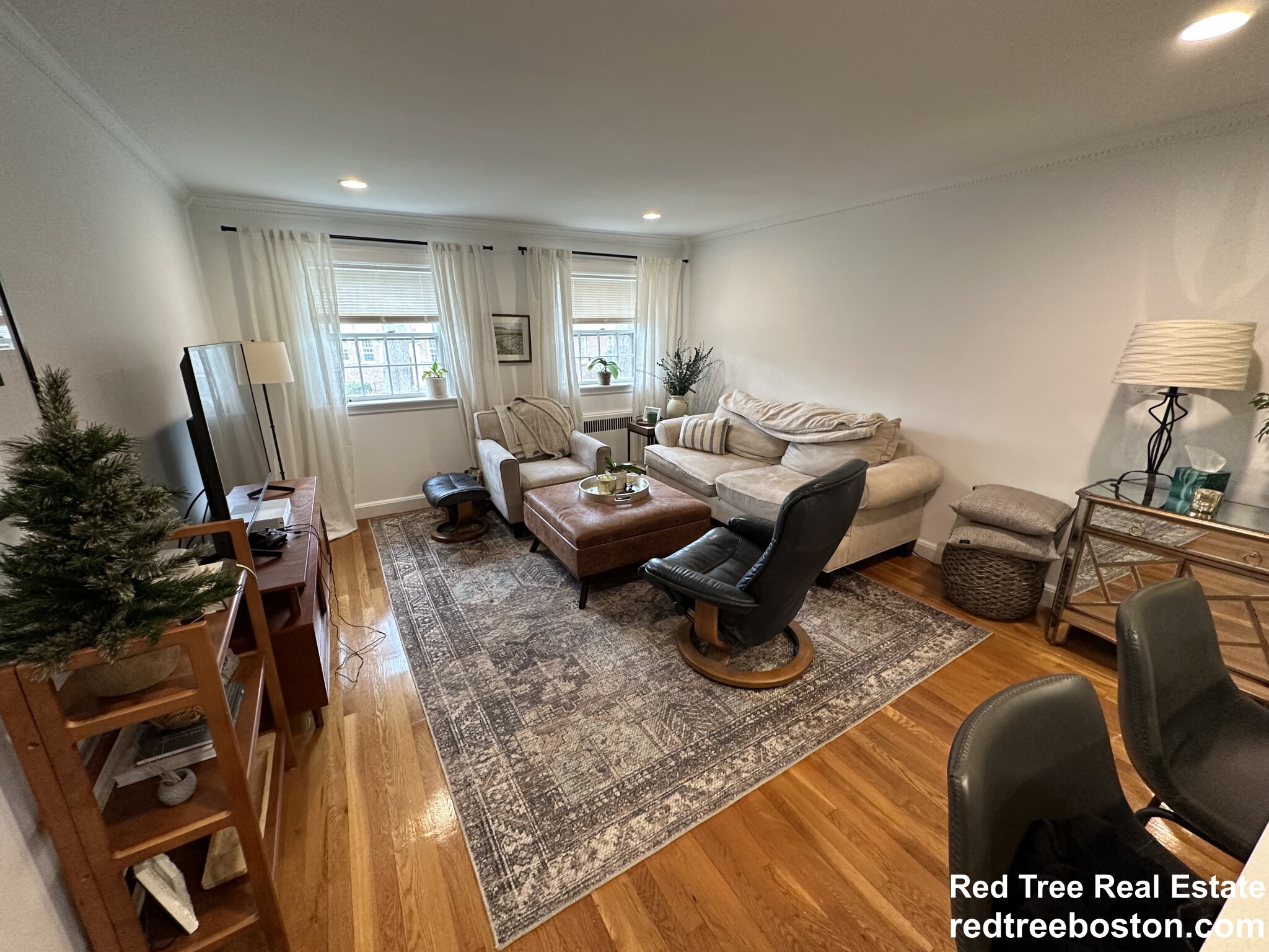 2 bed, 1 bath apartment for rent at 59 Wyman St Unit 4, Waban