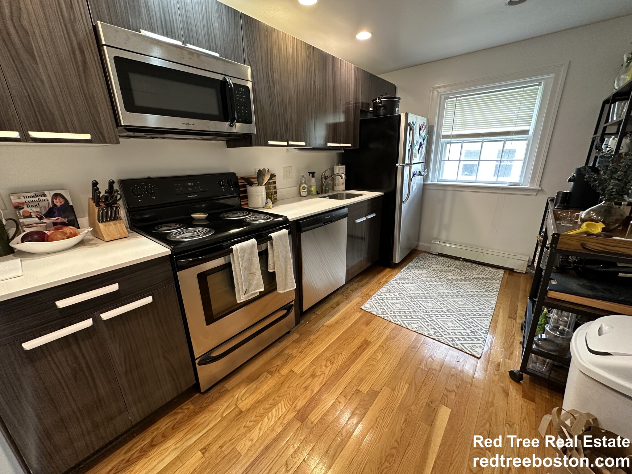 2 bed, 1 bath apartment for rent at 59 Wyman St Unit 4, Waban — photo 4 of 27