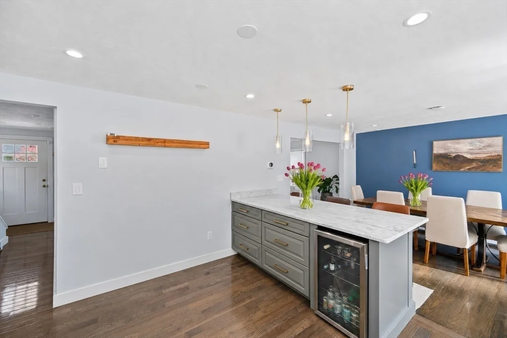 4 bed, 2 bath apartment for rent at 59 Wyvern St, Jamaica Plain — photo 8 of 25