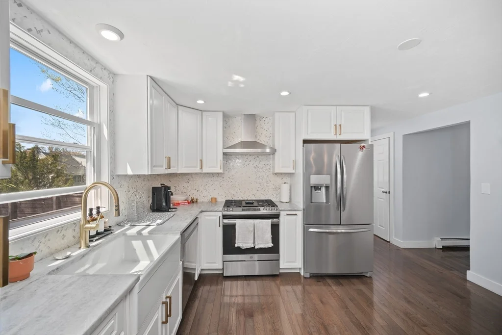 4 bed, 2 bath apartment for rent at 59 Wyvern St, Jamaica Plain — photo 11 of 25