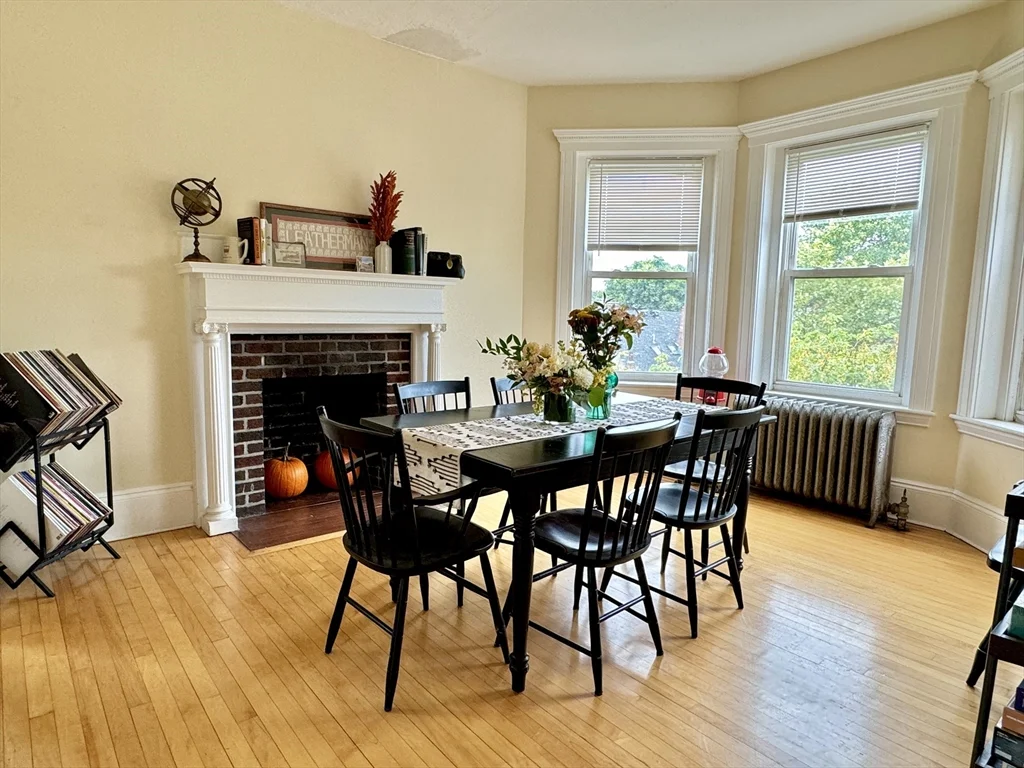 3 bed, 1 bath apartment for rent at 590 Centre St Unit 10, Jamaica Plain