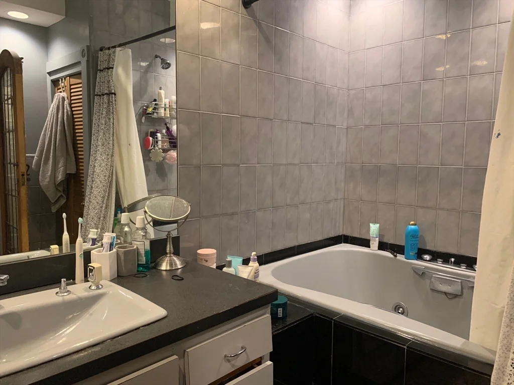 2 bed, 1 bath apartment for rent at 590 Columbus Ave Unit 3A, Roxbury — photo 8 of 10