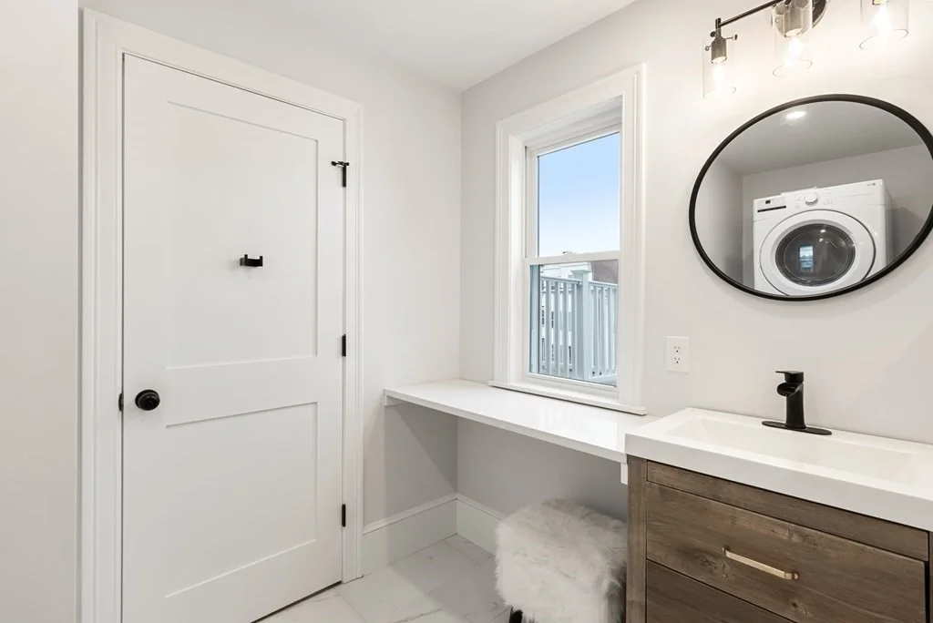 1 bed, 1 bath apartment for rent at 590 East Broadway Unit 2, South Boston — photo 6 of 18