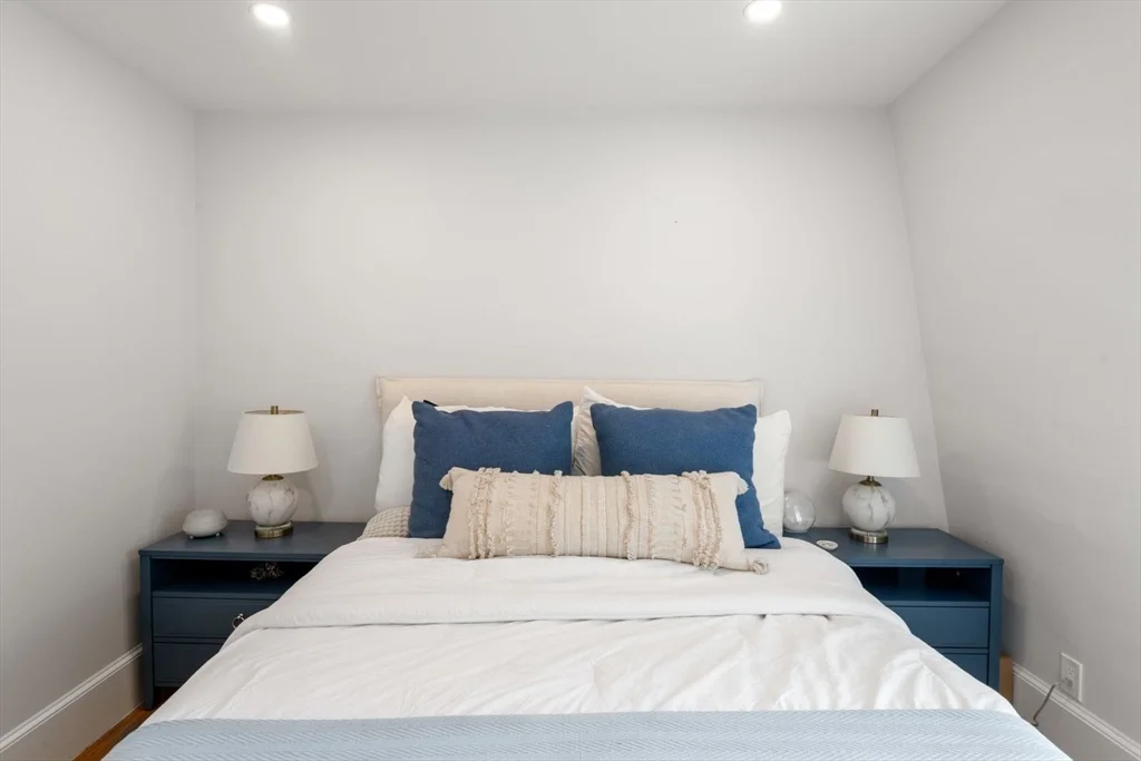 1 bed, 1 bath apartment for rent at 590 East Broadway Unit 3, South Boston — photo 15 of 25