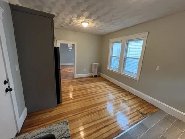 4 bed, 1 bath apartment for rent at 590 Walk Hill St Unit 1, Mattapan — photo 2 of 11