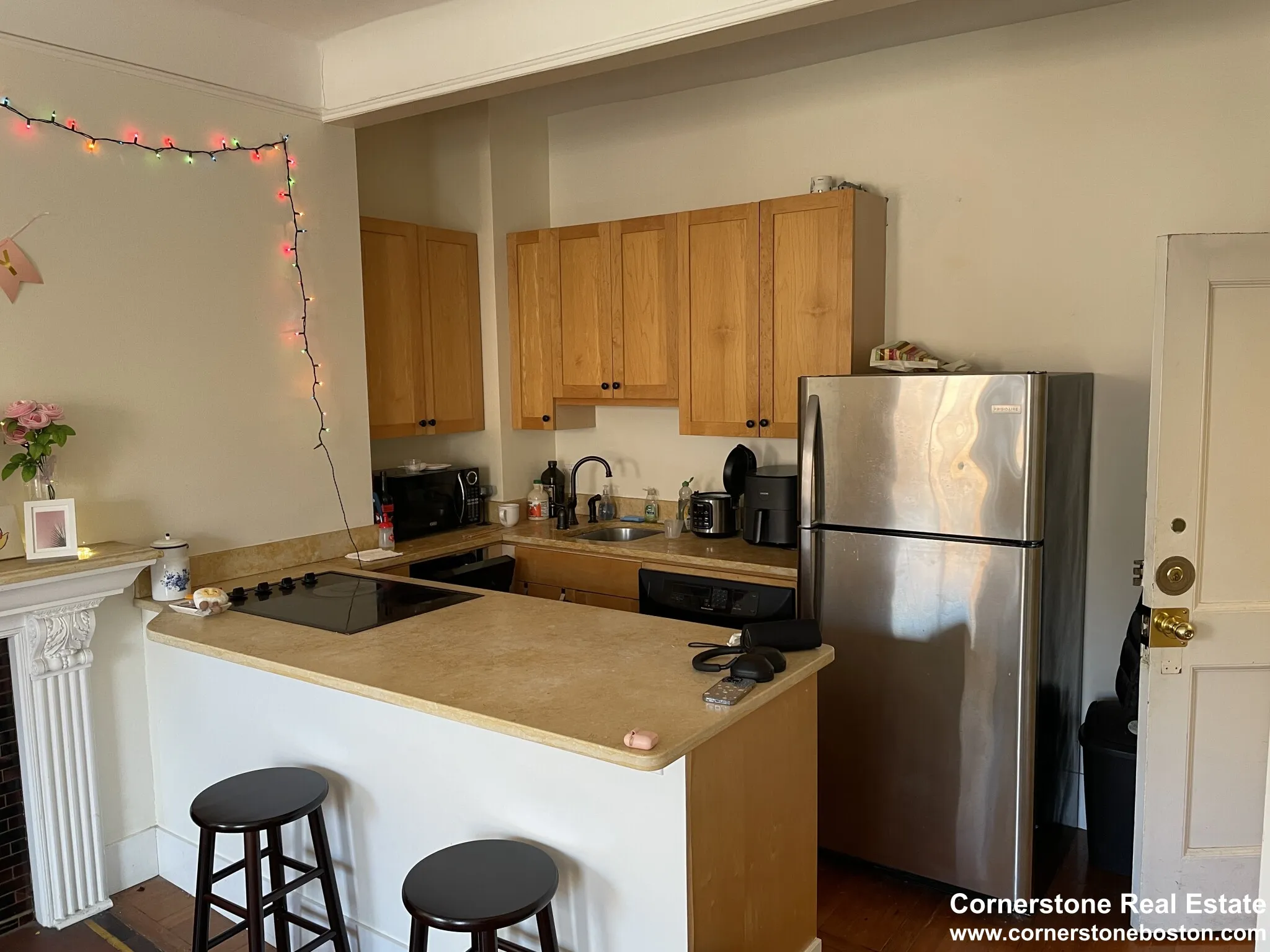 1 bed, 1 bath apartment for rent at 591 Beacon St Unit 5, Fenway