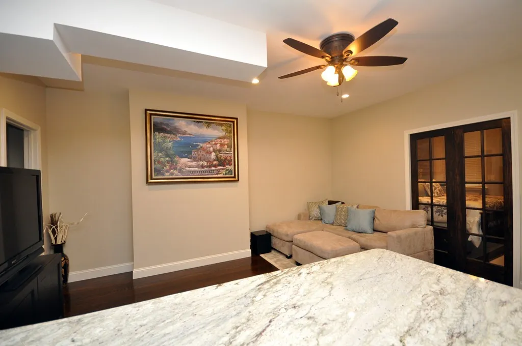 2 bed, 2 bath apartment for rent at 591 Beacon St Unit G, Fenway — photo 6 of 9