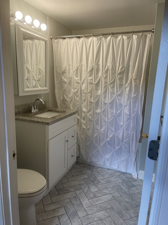 1 bed, 1 bath apartment for rent at 591 East 2nd St Unit 1, South Boston — photo 8 of 9