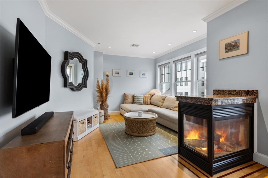2 bed, 2 bath apartment for rent at 591 E 3rd St Unit 1, South Boston — photo 6 of 25