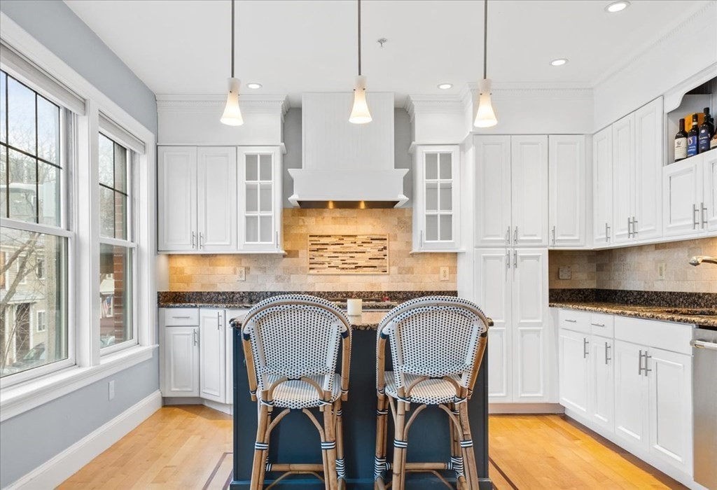2 bed, 2 bath apartment for rent at 591 E 3rd St Unit 1, South Boston — photo 1 of 25