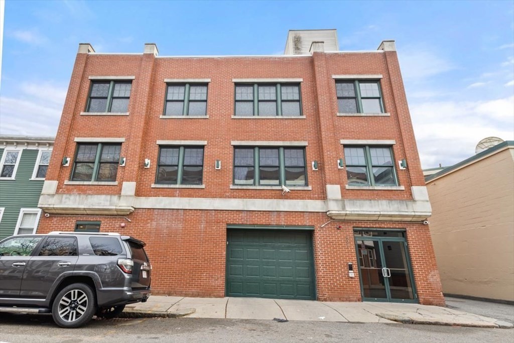 2 bed, 2 bath apartment for rent at 591 E 3rd St Unit 1, South Boston — photo 24 of 25