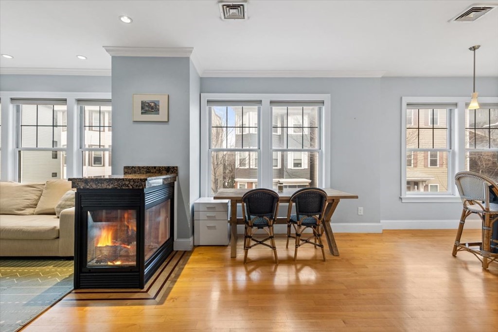 2 bed, 2 bath apartment for rent at 591 E 3rd St Unit 1, South Boston — photo 10 of 25