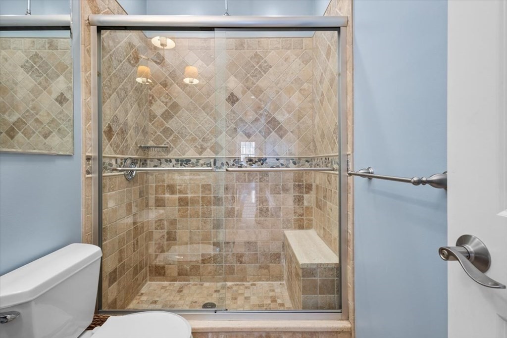2 bed, 2 bath apartment for rent at 591 E 3rd St Unit 1, South Boston — photo 19 of 25