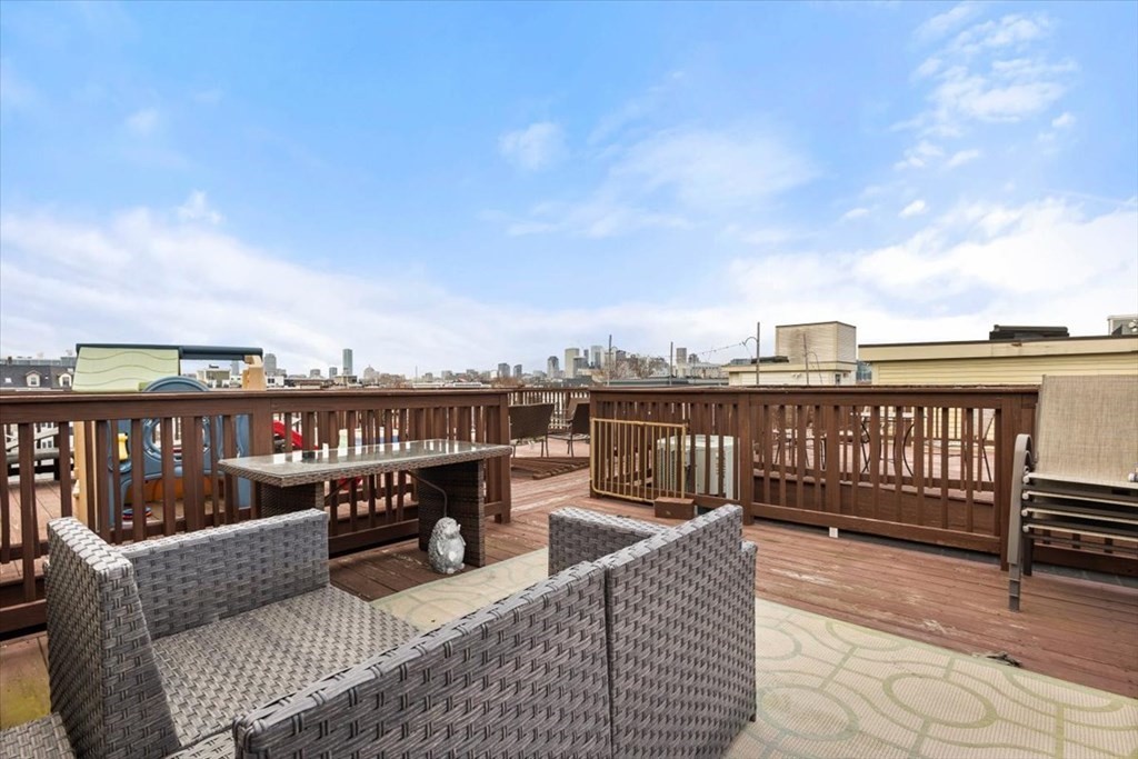 2 bed, 2 bath apartment for rent at 591 E 3rd St Unit 1, South Boston — photo 20 of 25