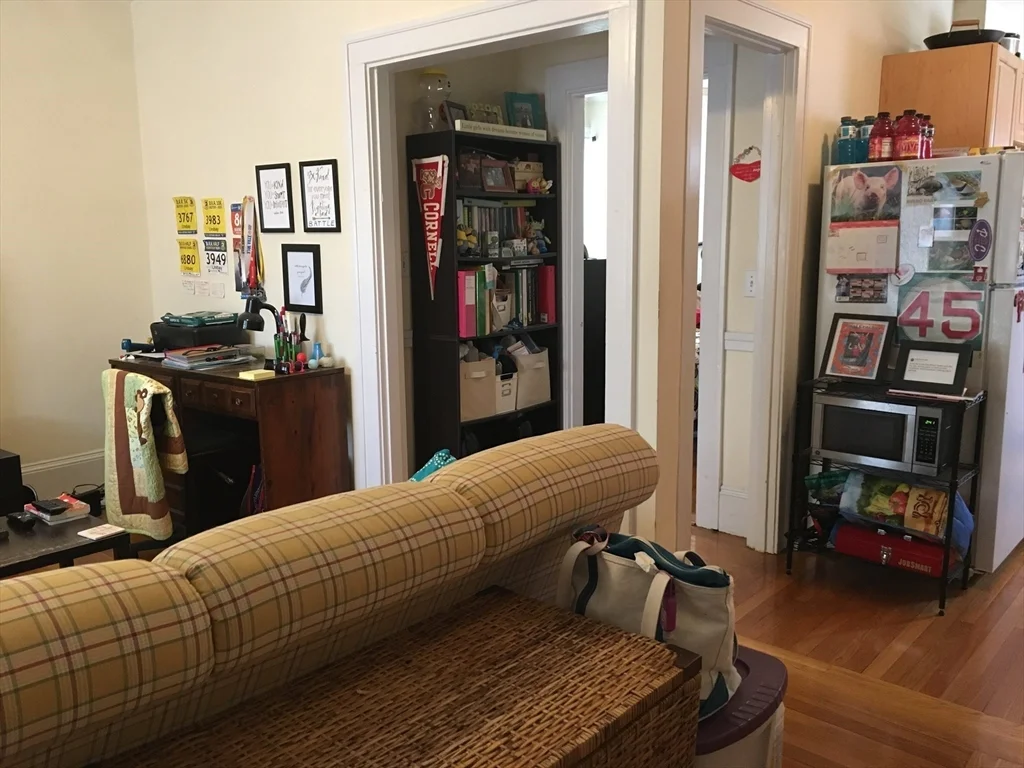 1 bed, 1 bath apartment for rent at 592 Washington St Unit 6, Aspinwall Hill — photo 7 of 9
