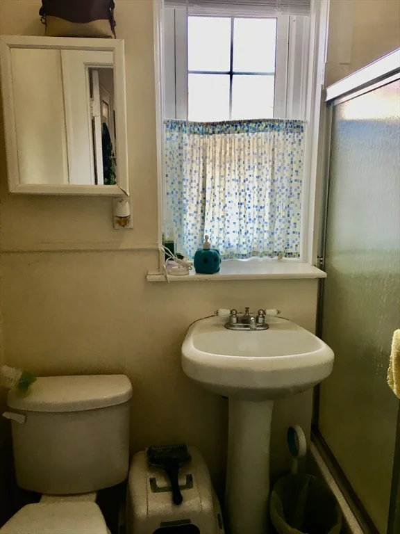 1 bed, 1 bath apartment for rent at 592 Washington St Unit 6, Aspinwall Hill — photo 9 of 9