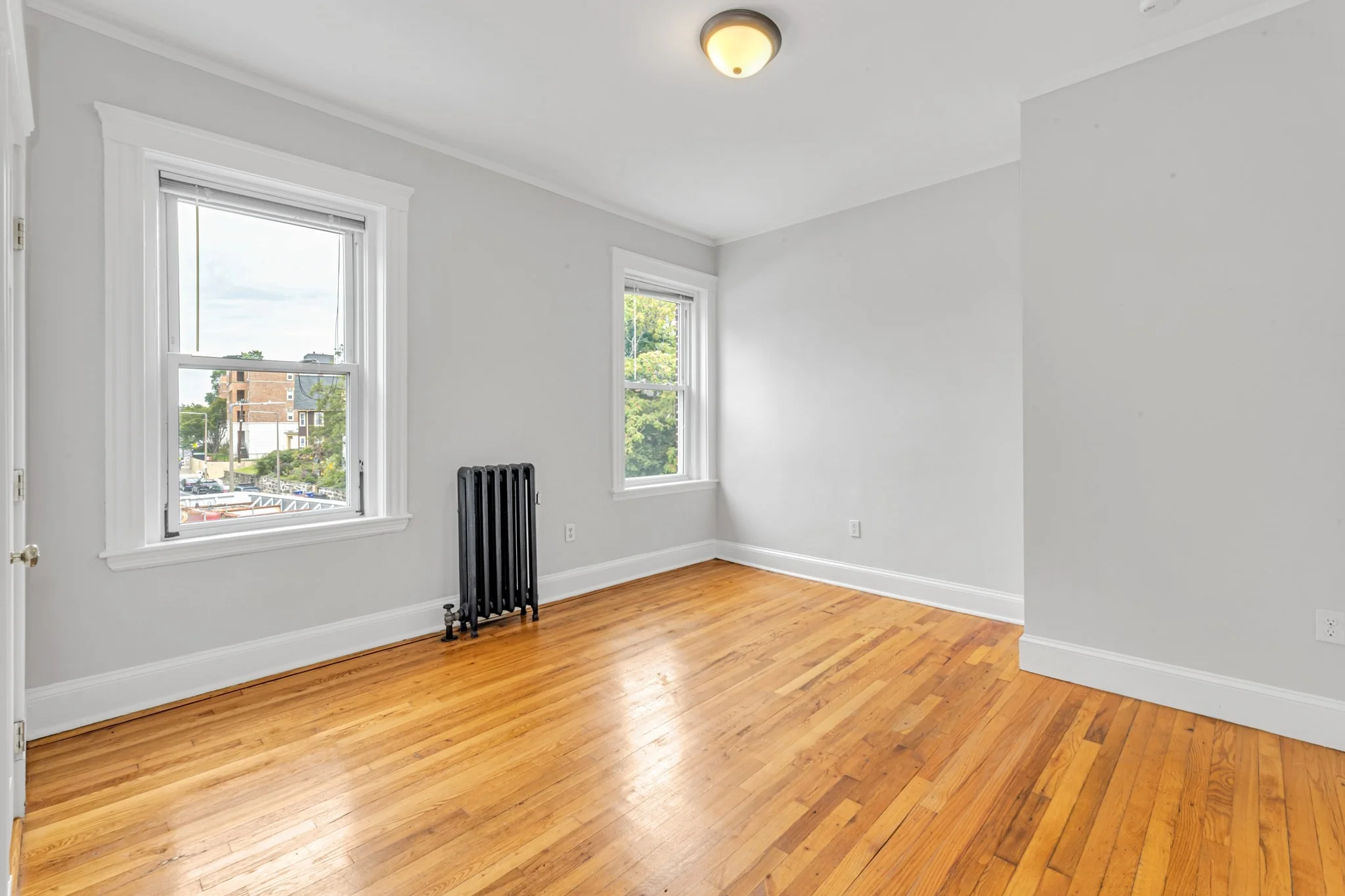 2 bed, 1 bath apartment for rent at 593 Centre St Unit 3, Jamaica Plain — photo 3 of 22