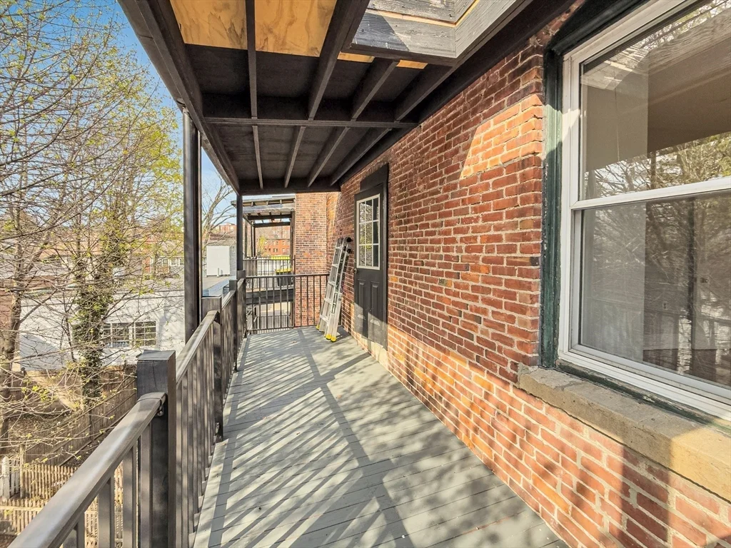 2 bed, 1 bath apartment for rent at 593 Centre St Unit 3, Jamaica Plain — photo 3 of 10