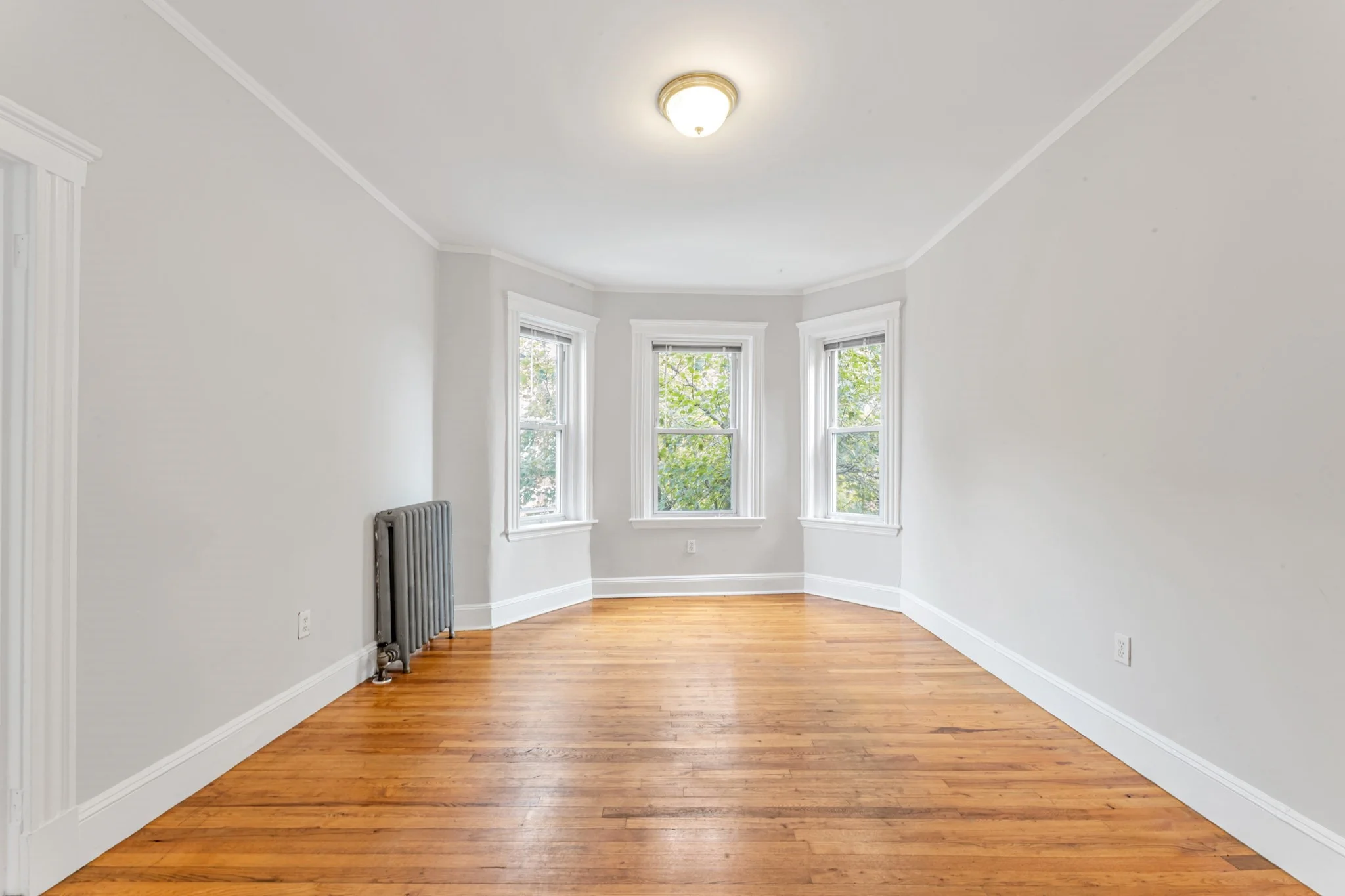 2 bed, 1 bath apartment for rent at 593 Centre St Unit 3, Jamaica Plain — photo 9 of 22