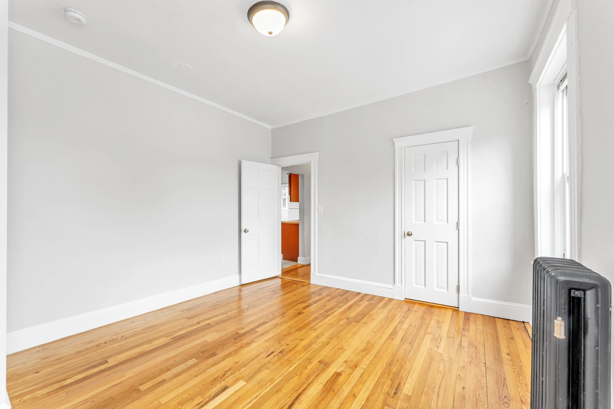 2 bed, 1 bath apartment for rent at 593 Centre St Unit 3, Jamaica Plain — photo 4 of 22